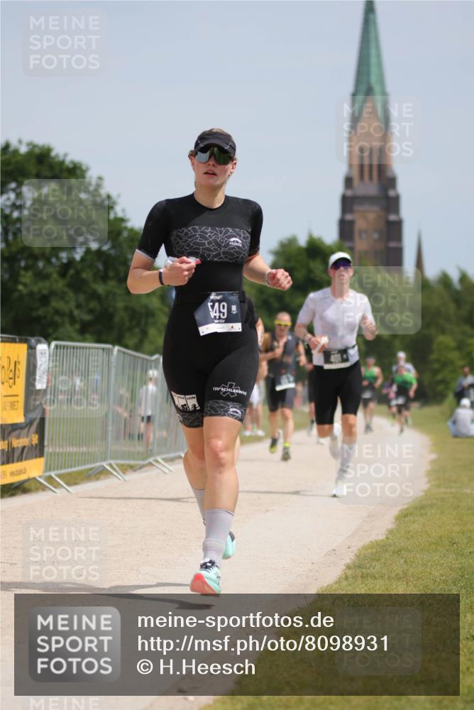 22.06.2025 - Viking Triathlon H.Heesch http://msf.ph/oto/8098931 22.06.2025 13:15:46 Laufen 117, 170, 401, 549 meine-sportfotos.de