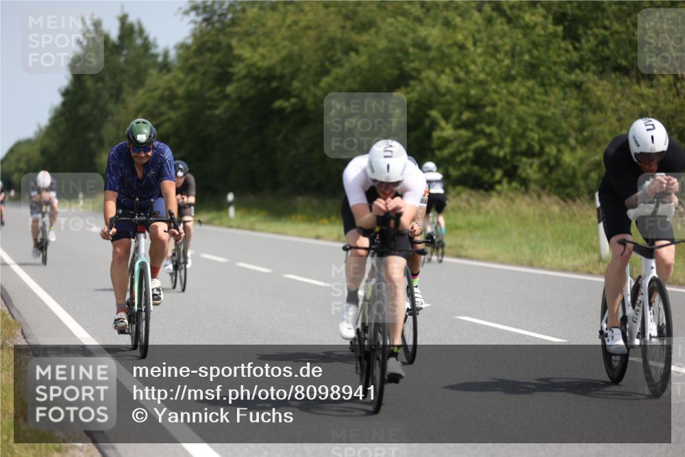 22.06.2025 - Viking Triathlon Yannick Fuchs http://msf.ph/oto/8098941 22.06.2025 11:23:21 Radfahren 157, 233, 332, 351, 449, 517, 536 meine-sportfotos.de