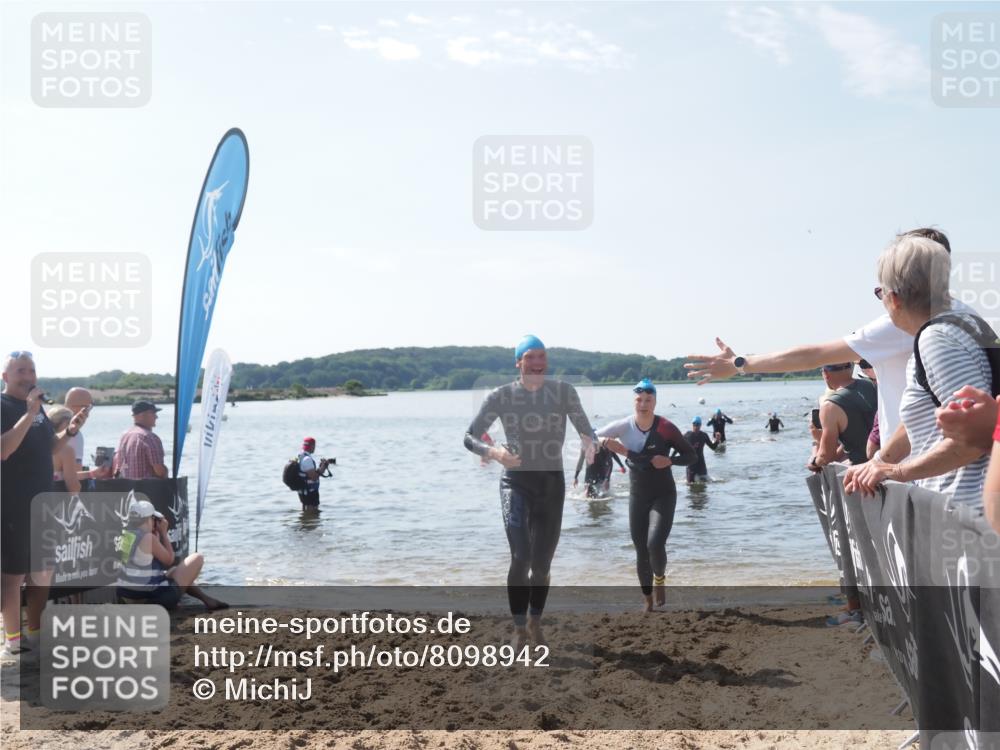 22.06.2025 - Viking Triathlon MichiJ http://msf.ph/oto/8098942 22.06.2025 10:43:27 Schwimmen 115, 257, 483, 501, 620 meine-sportfotos.de