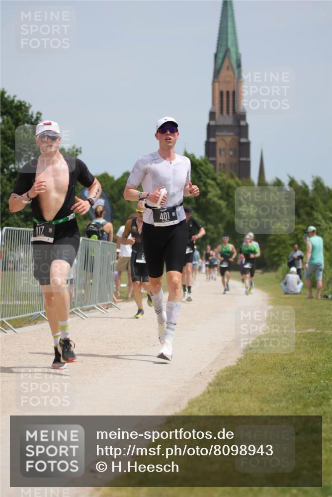22.06.2025 - Viking Triathlon H.Heesch http://msf.ph/oto/8098943 22.06.2025 13:15:47 Laufen 117, 170, 401, 549 meine-sportfotos.de