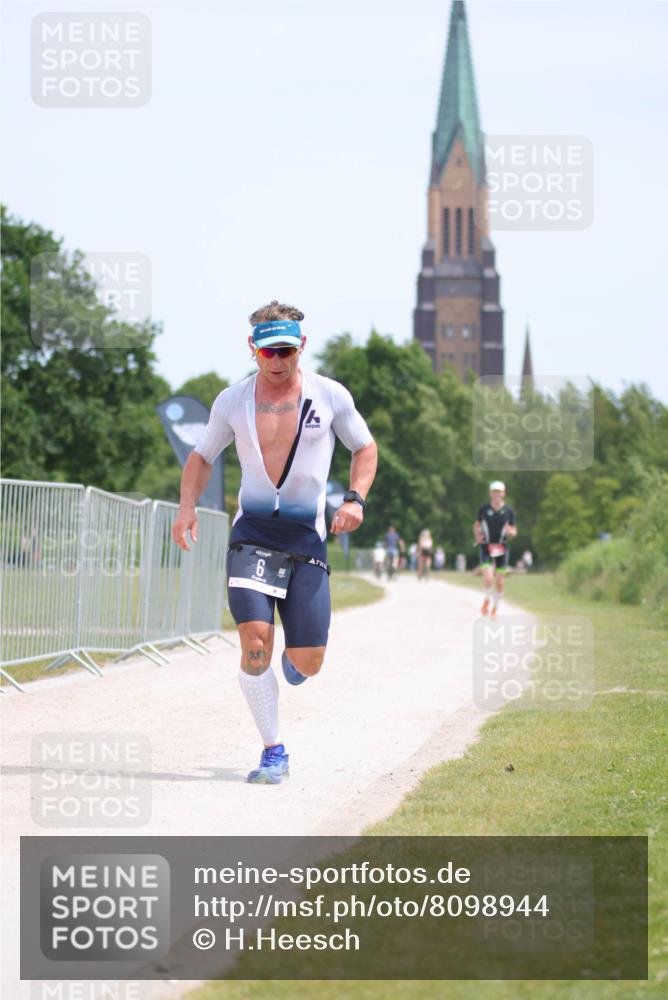 22.06.2025 - Viking Triathlon H.Heesch http://msf.ph/oto/8098944 22.06.2025 12:42:10 Laufen 6 meine-sportfotos.de