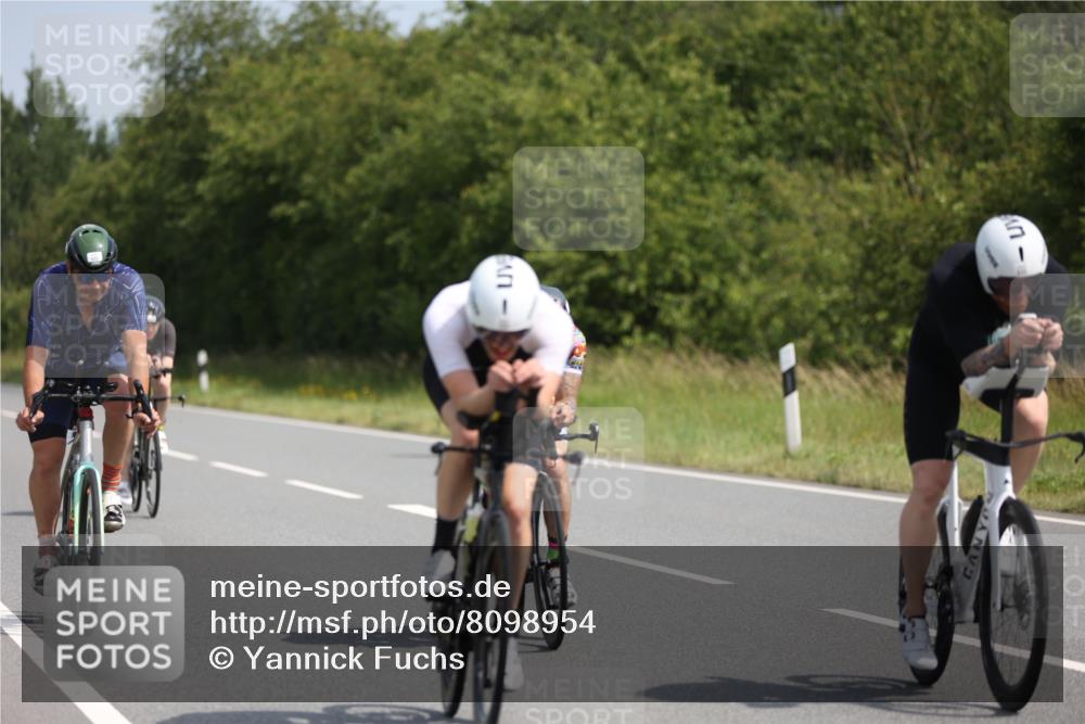 22.06.2025 - Viking Triathlon Yannick Fuchs http://msf.ph/oto/8098954 22.06.2025 11:23:21 Radfahren 157, 233, 332, 351, 449, 517, 536 meine-sportfotos.de