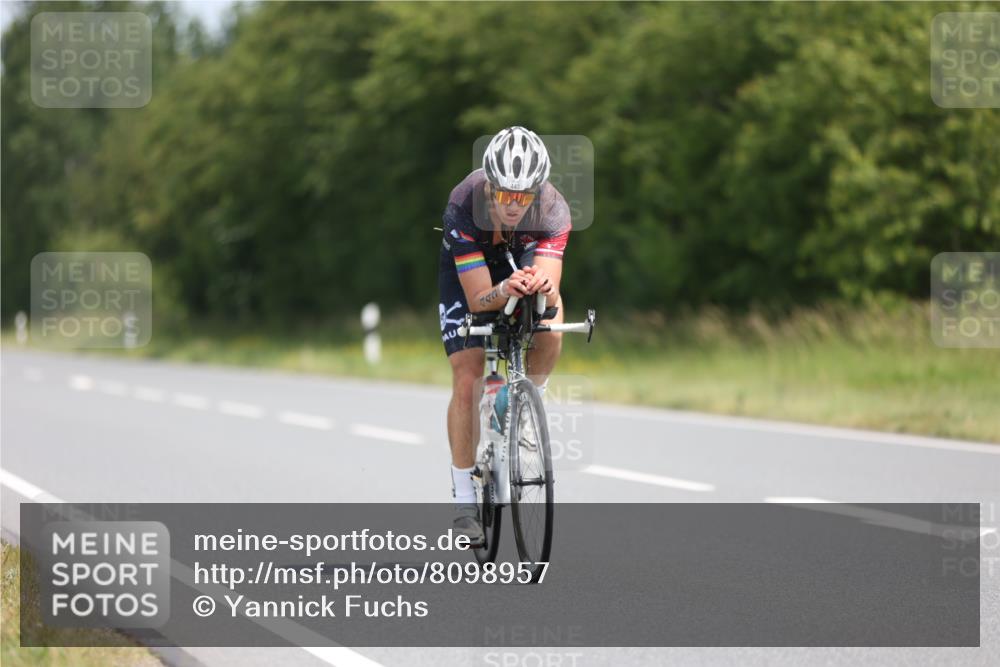 22.06.2025 - Viking Triathlon Yannick Fuchs http://msf.ph/oto/8098957 22.06.2025 12:02:21 Radfahren 51, 53, 90, 178, 198, 384, 388, 401, 423, 443, 526, 534, 642, 654 meine-sportfotos.de