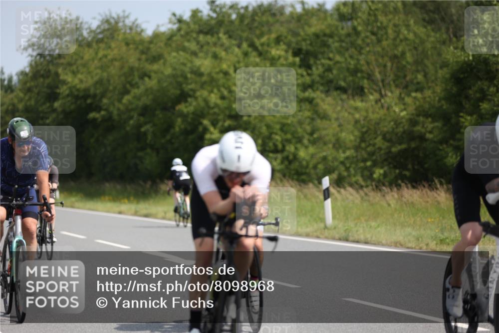 22.06.2025 - Viking Triathlon Yannick Fuchs http://msf.ph/oto/8098968 22.06.2025 11:23:21 Radfahren 157, 233, 332, 351, 449, 517, 536 meine-sportfotos.de