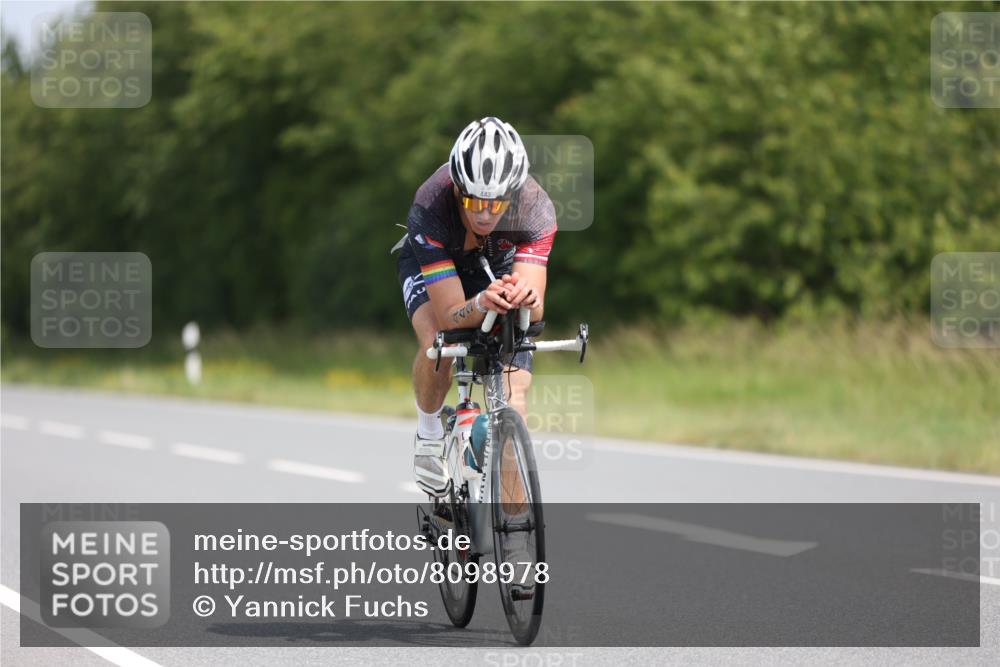 22.06.2025 - Viking Triathlon Yannick Fuchs http://msf.ph/oto/8098978 22.06.2025 12:02:21 Radfahren 51, 53, 90, 178, 198, 384, 388, 401, 423, 443, 526, 534, 642, 654 meine-sportfotos.de