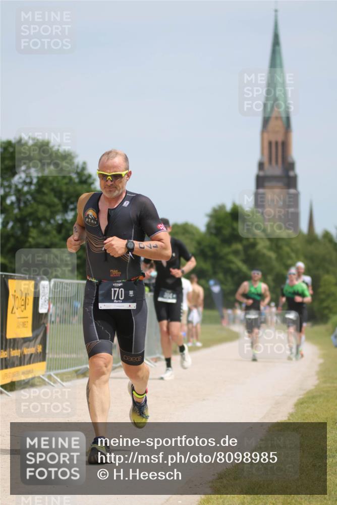 22.06.2025 - Viking Triathlon H.Heesch http://msf.ph/oto/8098985 22.06.2025 13:15:52 Laufen 117, 170, 198, 304, 393, 401, 534 meine-sportfotos.de