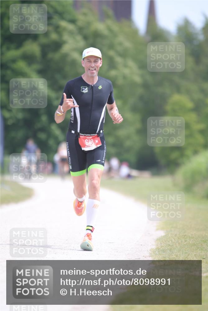 22.06.2025 - Viking Triathlon H.Heesch http://msf.ph/oto/8098991 22.06.2025 12:42:15 Laufen 6, 610 meine-sportfotos.de