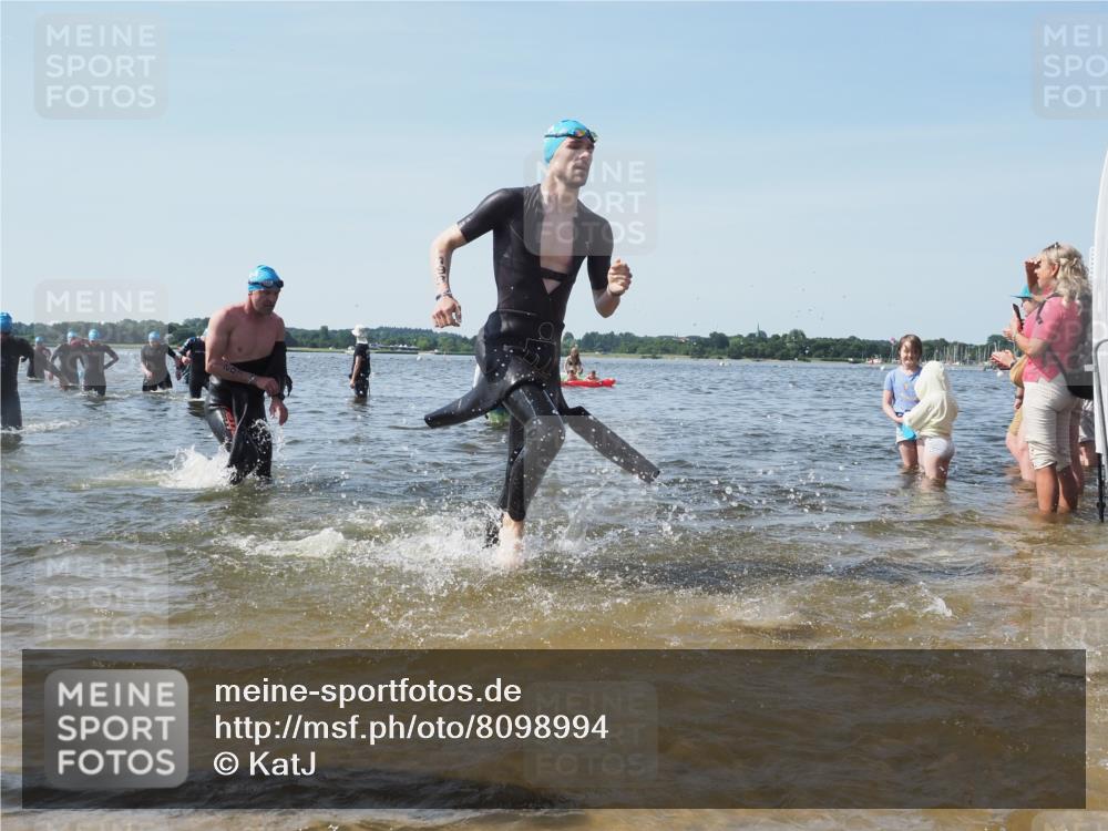 22.06.2025 - Viking Triathlon KatJ http://msf.ph/oto/8098994 22.06.2025 10:32:15 Schwimmen 53, 147, 173, 193, 207, 214, 226, 271, 461, 464, 488 meine-sportfotos.de
