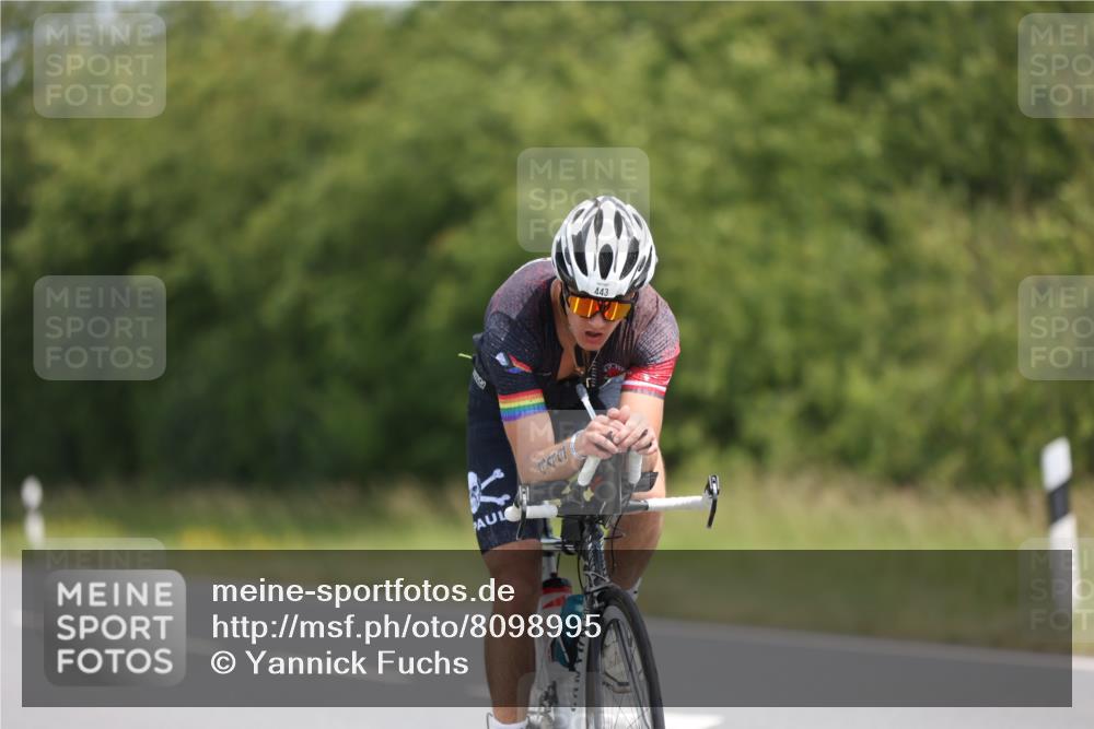 22.06.2025 - Viking Triathlon Yannick Fuchs http://msf.ph/oto/8098995 22.06.2025 12:02:21 Radfahren 51, 53, 90, 178, 198, 384, 388, 401, 423, 443, 526, 534, 642, 654 meine-sportfotos.de