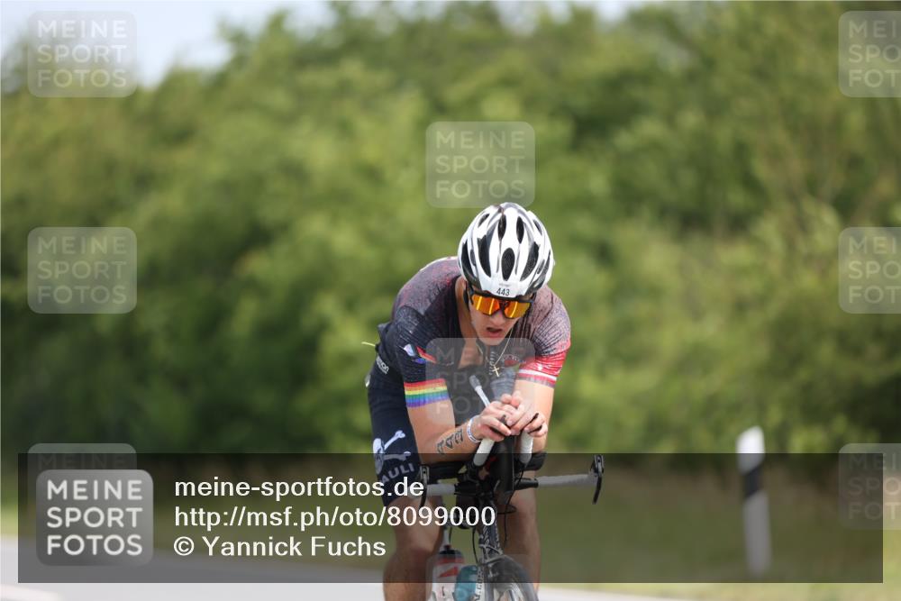 22.06.2025 - Viking Triathlon Yannick Fuchs http://msf.ph/oto/8099000 22.06.2025 12:02:22 Radfahren 51, 53, 90, 178, 198, 384, 388, 401, 423, 443, 526, 534, 642, 654 meine-sportfotos.de
