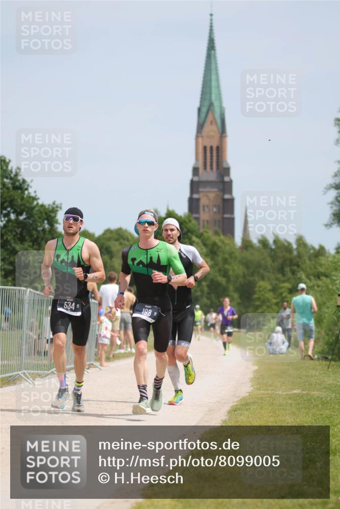 22.06.2025 - Viking Triathlon H.Heesch http://msf.ph/oto/8099005 22.06.2025 13:15:56 Laufen 170, 198, 304, 393, 534 meine-sportfotos.de