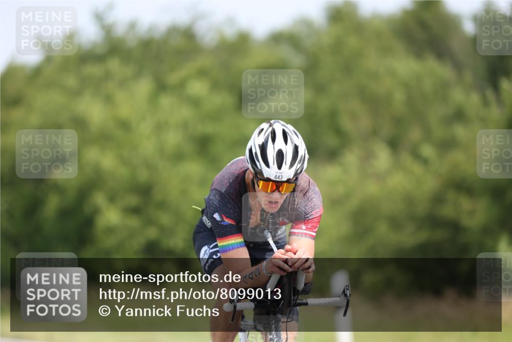 22.06.2025 - Viking Triathlon Yannick Fuchs http://msf.ph/oto/8099013 22.06.2025 12:02:22 Radfahren 51, 53, 90, 178, 198, 384, 388, 401, 423, 443, 526, 534, 642, 654 meine-sportfotos.de