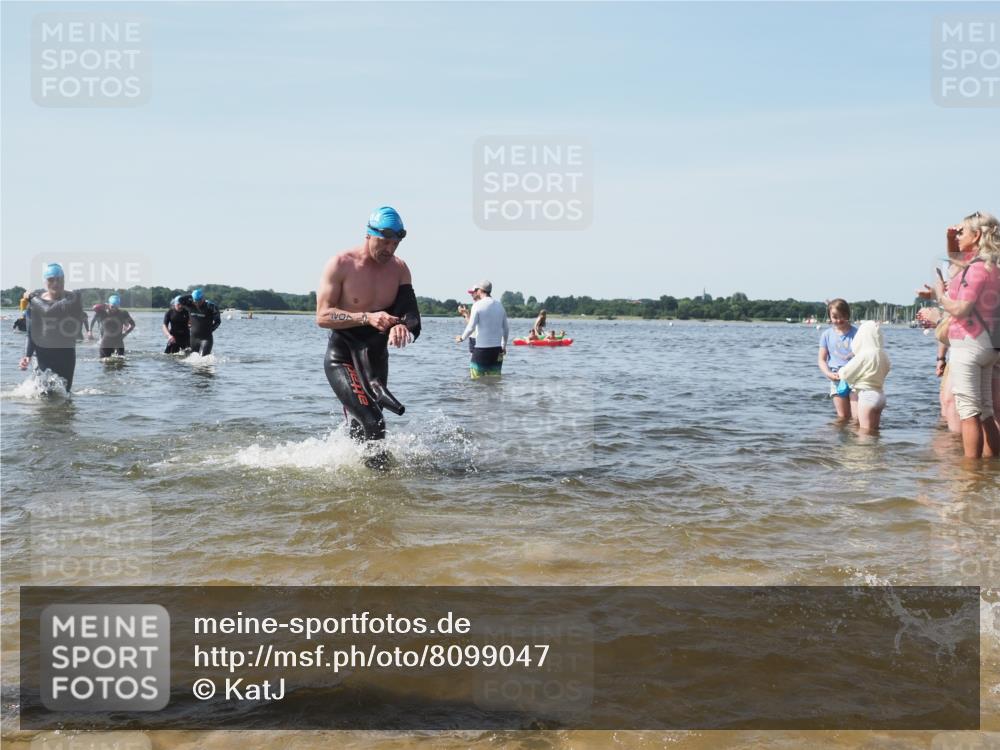 22.06.2025 - Viking Triathlon KatJ http://msf.ph/oto/8099047 22.06.2025 10:32:16 Schwimmen 53, 147, 173, 193, 207, 214, 226, 271, 461, 464 meine-sportfotos.de