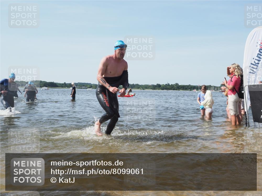 22.06.2025 - Viking Triathlon KatJ http://msf.ph/oto/8099061 22.06.2025 10:32:17 Schwimmen 53, 147, 173, 193, 207, 214, 271, 461 meine-sportfotos.de
