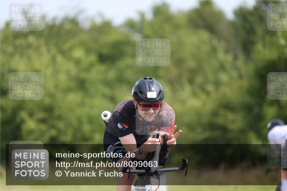 22.06.2025 - Viking Triathlon Yannick Fuchs http://msf.ph/oto/8099063 22.06.2025 12:02:29 Radfahren 51, 90, 198, 278, 350, 384, 388, 401, 407, 423, 522, 526, 534, 536, 642 meine-sportfotos.de