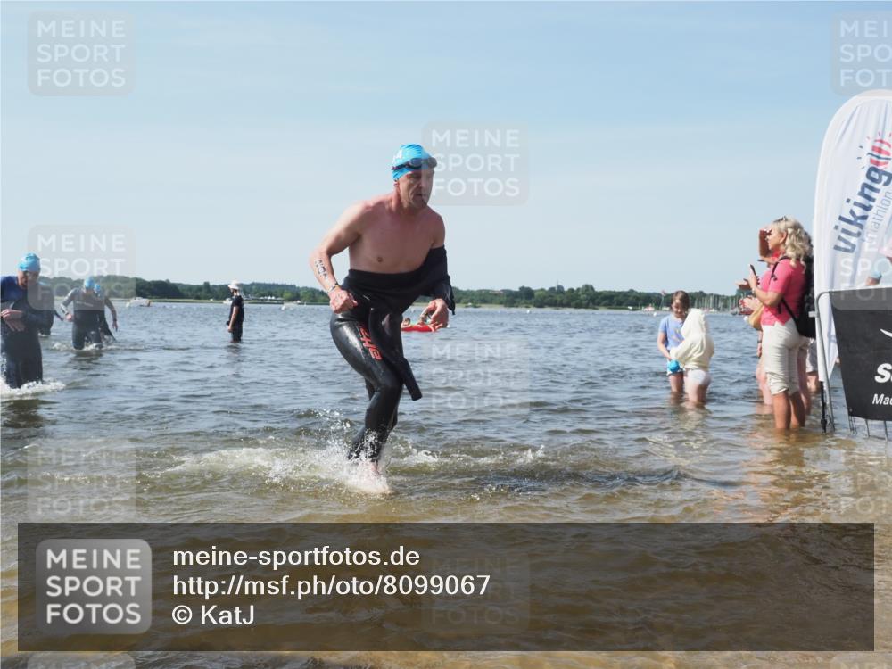 22.06.2025 - Viking Triathlon KatJ http://msf.ph/oto/8099067 22.06.2025 10:32:17 Schwimmen 53, 147, 173, 193, 207, 214, 271, 461 meine-sportfotos.de
