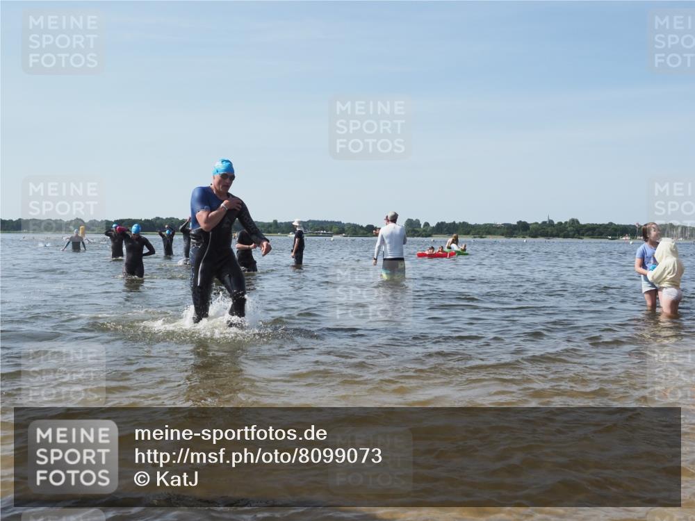 22.06.2025 - Viking Triathlon KatJ http://msf.ph/oto/8099073 22.06.2025 10:32:20 Schwimmen 53, 147, 170, 173, 207, 214, 461, 492 meine-sportfotos.de