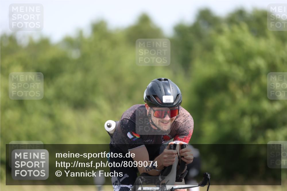 22.06.2025 - Viking Triathlon Yannick Fuchs http://msf.ph/oto/8099074 22.06.2025 12:02:29 Radfahren 51, 90, 198, 278, 350, 384, 388, 401, 407, 423, 522, 526, 534, 536, 642 meine-sportfotos.de