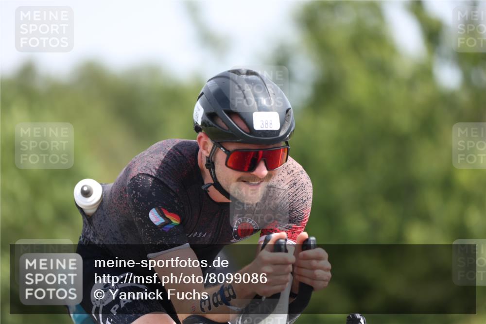 22.06.2025 - Viking Triathlon Yannick Fuchs http://msf.ph/oto/8099086 22.06.2025 12:02:29 Radfahren 51, 90, 198, 278, 350, 384, 388, 401, 407, 423, 522, 526, 534, 536, 642 meine-sportfotos.de