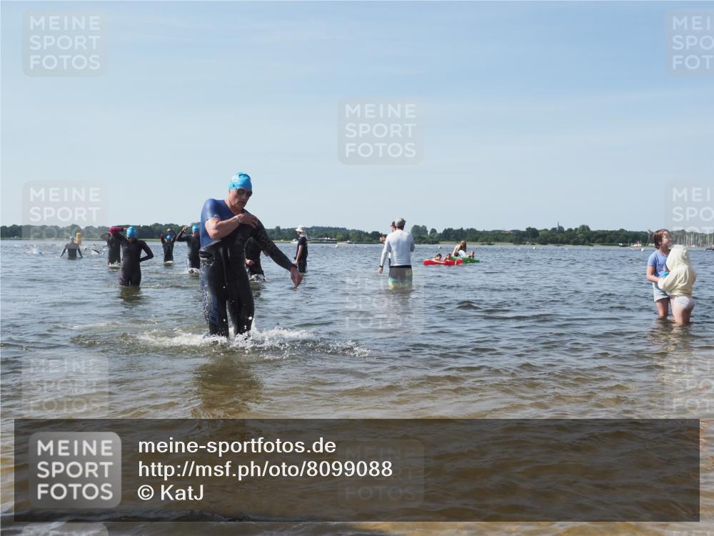 22.06.2025 - Viking Triathlon KatJ http://msf.ph/oto/8099088 22.06.2025 10:32:20 Schwimmen 53, 147, 170, 173, 207, 214, 461, 492 meine-sportfotos.de