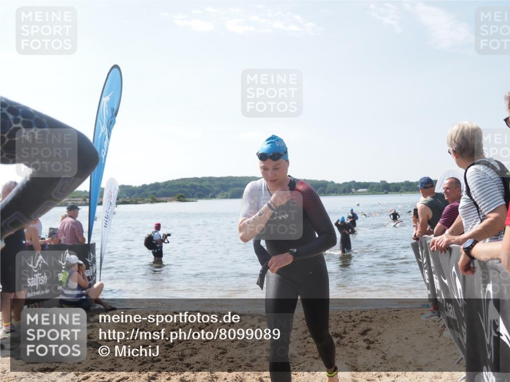 22.06.2025 - Viking Triathlon MichiJ http://msf.ph/oto/8099089 22.06.2025 10:43:30 Schwimmen 115, 257, 480, 501, 620 meine-sportfotos.de