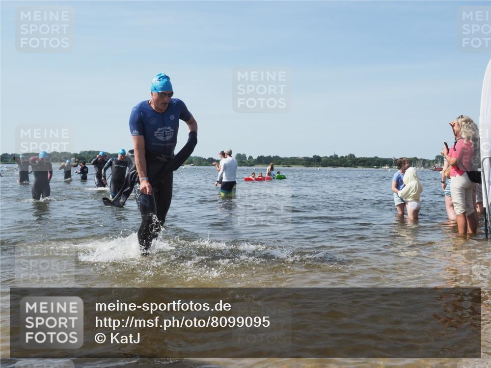 22.06.2025 - Viking Triathlon KatJ http://msf.ph/oto/8099095 22.06.2025 10:32:21 Schwimmen 53, 147, 170, 173, 207, 214, 461, 492 meine-sportfotos.de