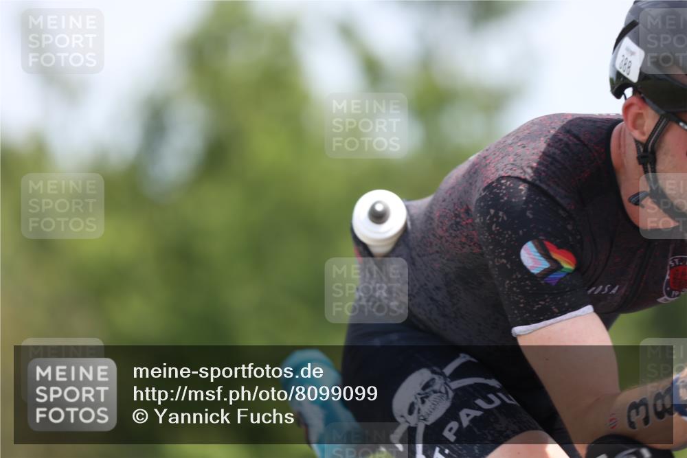 22.06.2025 - Viking Triathlon Yannick Fuchs http://msf.ph/oto/8099099 22.06.2025 12:02:30 Radfahren 51, 90, 198, 278, 350, 384, 388, 401, 407, 423, 522, 526, 534, 536, 546, 642 meine-sportfotos.de