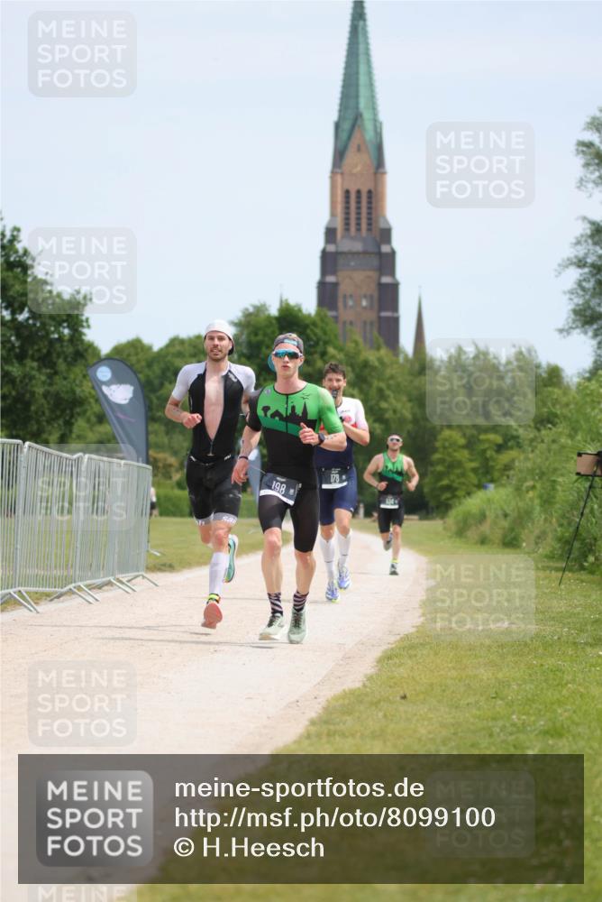 22.06.2025 - Viking Triathlon H.Heesch http://msf.ph/oto/8099100 22.06.2025 12:43:28 Laufen 178, 198, 393, 534 meine-sportfotos.de