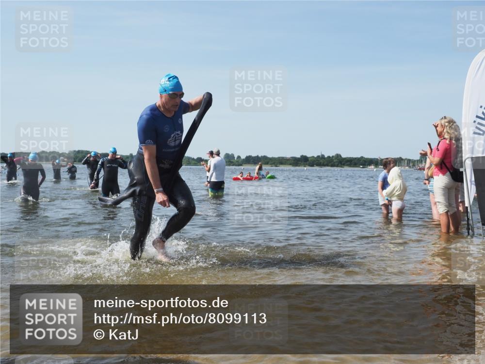 22.06.2025 - Viking Triathlon KatJ http://msf.ph/oto/8099113 22.06.2025 10:32:21 Schwimmen 53, 147, 170, 173, 207, 214, 461, 492 meine-sportfotos.de