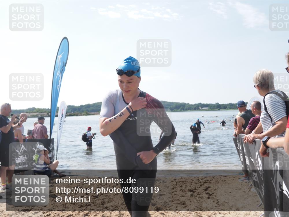 22.06.2025 - Viking Triathlon MichiJ http://msf.ph/oto/8099119 22.06.2025 10:43:30 Schwimmen 115, 257, 480, 501, 620 meine-sportfotos.de