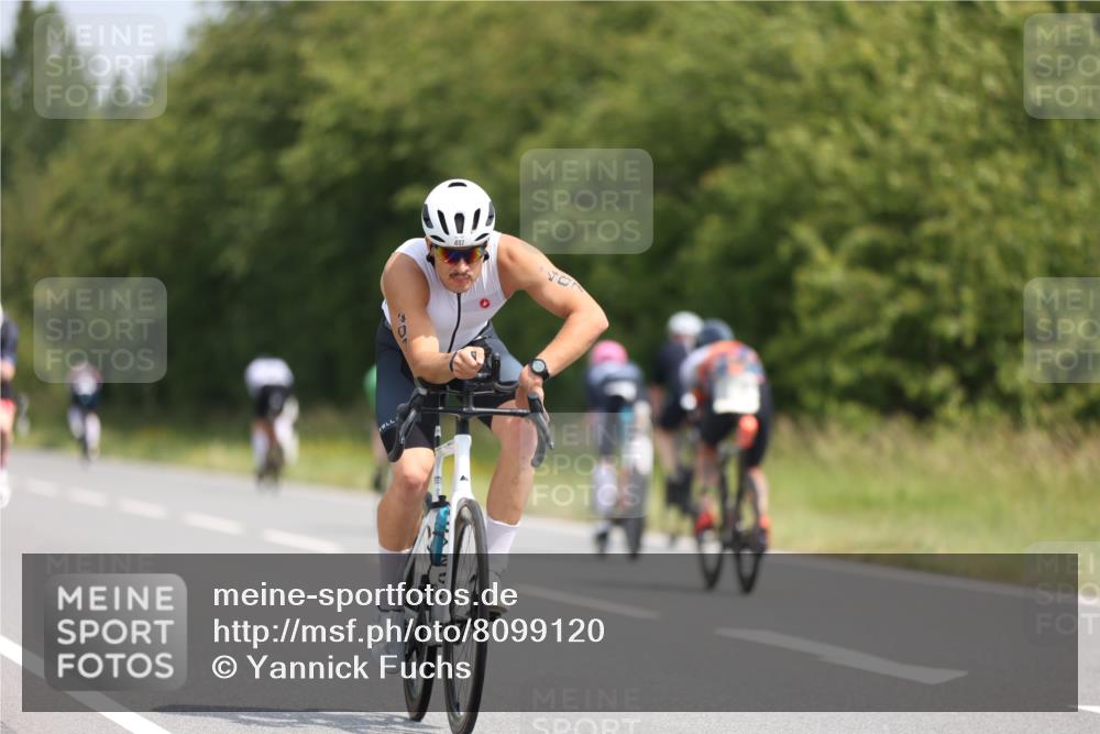 22.06.2025 - Viking Triathlon Yannick Fuchs http://msf.ph/oto/8099120 22.06.2025 12:02:33 Radfahren 18, 90, 278, 317, 350, 374, 384, 388, 407, 423, 522, 534, 536, 546, 630, 642 meine-sportfotos.de