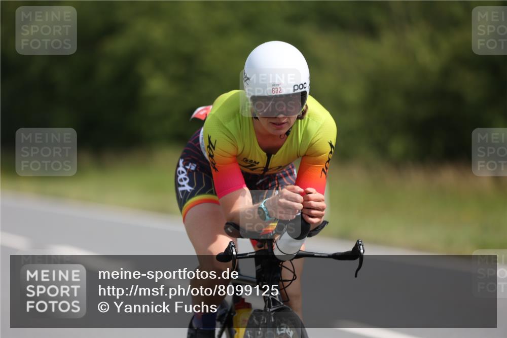 22.06.2025 - Viking Triathlon Yannick Fuchs http://msf.ph/oto/8099125 22.06.2025 11:23:36 Radfahren 34, 177, 179, 334, 365, 385, 398, 470, 484, 632, 642 meine-sportfotos.de