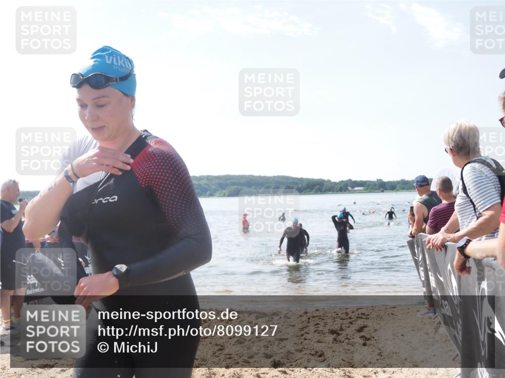22.06.2025 - Viking Triathlon MichiJ http://msf.ph/oto/8099127 22.06.2025 10:43:31 Schwimmen 257, 410, 480, 501, 620 meine-sportfotos.de