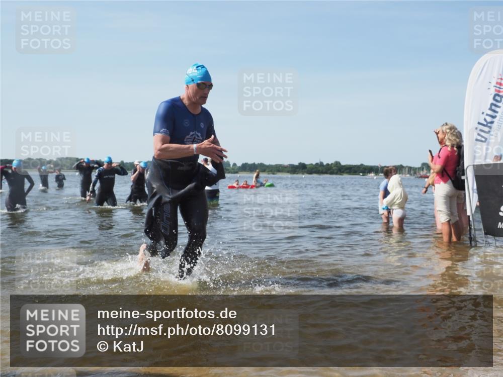 22.06.2025 - Viking Triathlon KatJ http://msf.ph/oto/8099131 22.06.2025 10:32:22 Schwimmen 53, 147, 170, 173, 214, 461, 492 meine-sportfotos.de