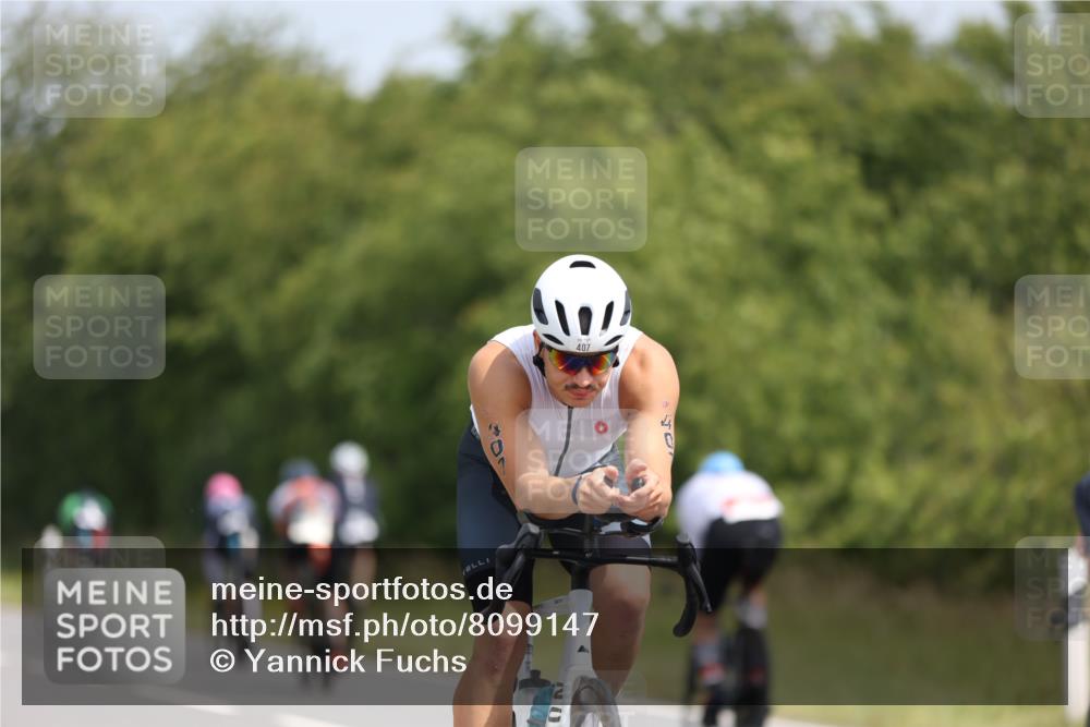 22.06.2025 - Viking Triathlon Yannick Fuchs http://msf.ph/oto/8099147 22.06.2025 12:02:33 Radfahren 18, 90, 278, 317, 350, 374, 384, 388, 407, 423, 522, 534, 536, 546, 630, 642 meine-sportfotos.de