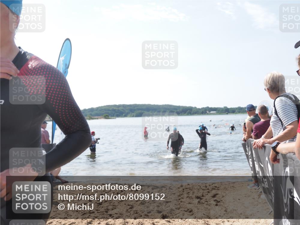 22.06.2025 - Viking Triathlon MichiJ http://msf.ph/oto/8099152 22.06.2025 10:43:31 Schwimmen 257, 410, 480, 501, 620 meine-sportfotos.de