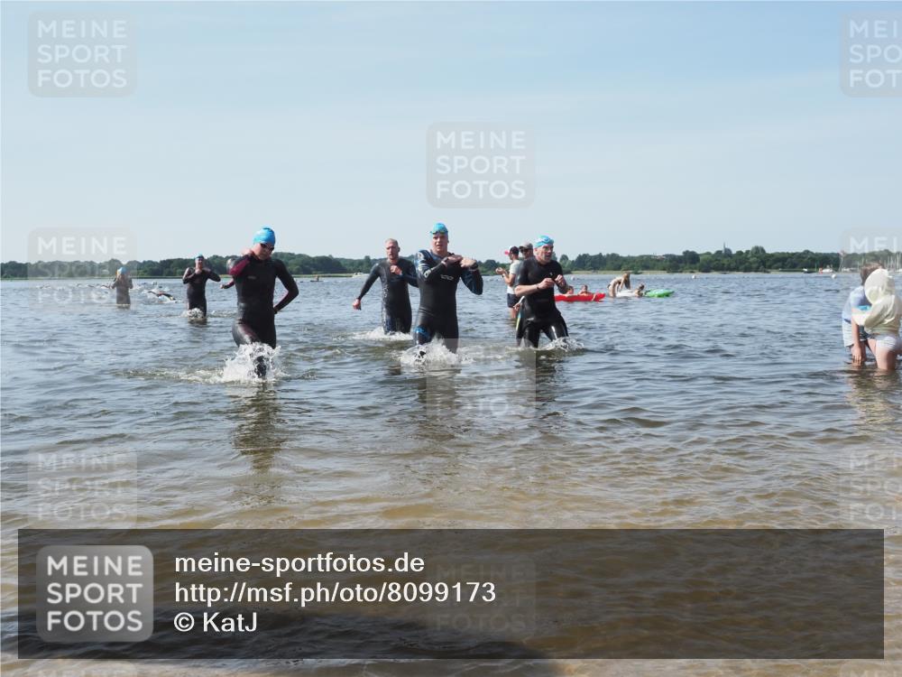 22.06.2025 - Viking Triathlon KatJ http://msf.ph/oto/8099173 22.06.2025 10:32:25 Schwimmen 53, 80, 147, 170, 173, 214, 461, 492 meine-sportfotos.de