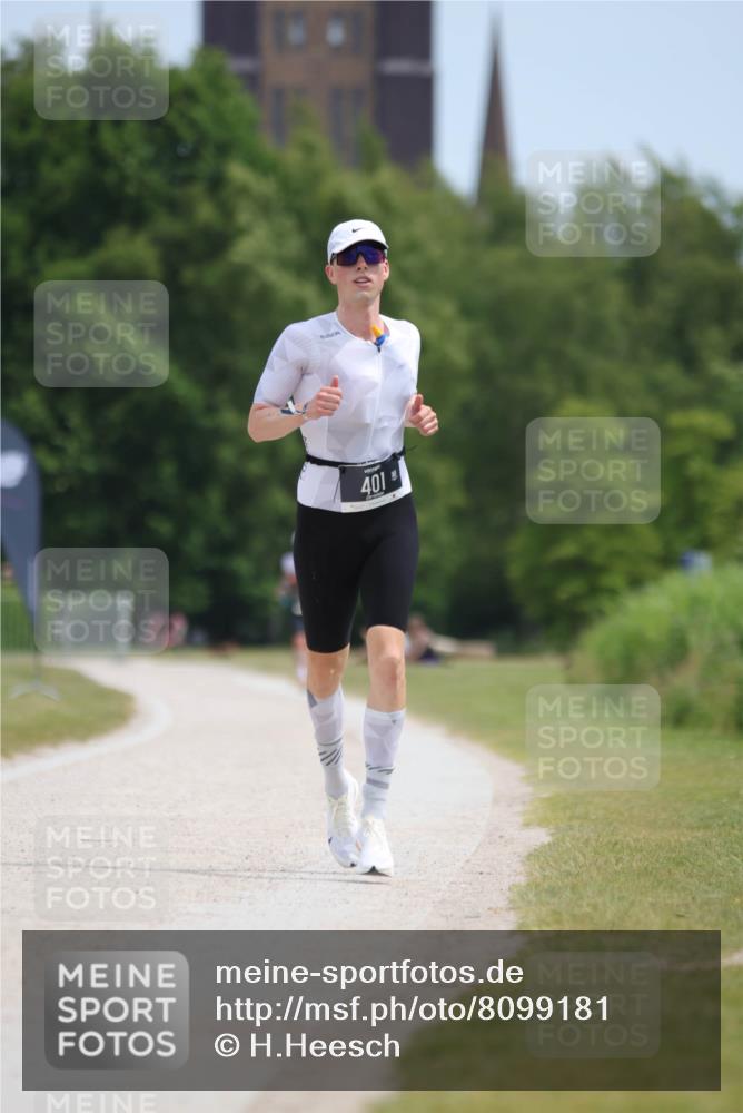 22.06.2025 - Viking Triathlon H.Heesch http://msf.ph/oto/8099181 22.06.2025 12:43:48 Laufen 401 meine-sportfotos.de