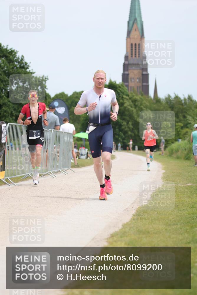 22.06.2025 - Viking Triathlon H.Heesch http://msf.ph/oto/8099200 22.06.2025 13:31:39 Laufen 5, 421, 620, 631 meine-sportfotos.de