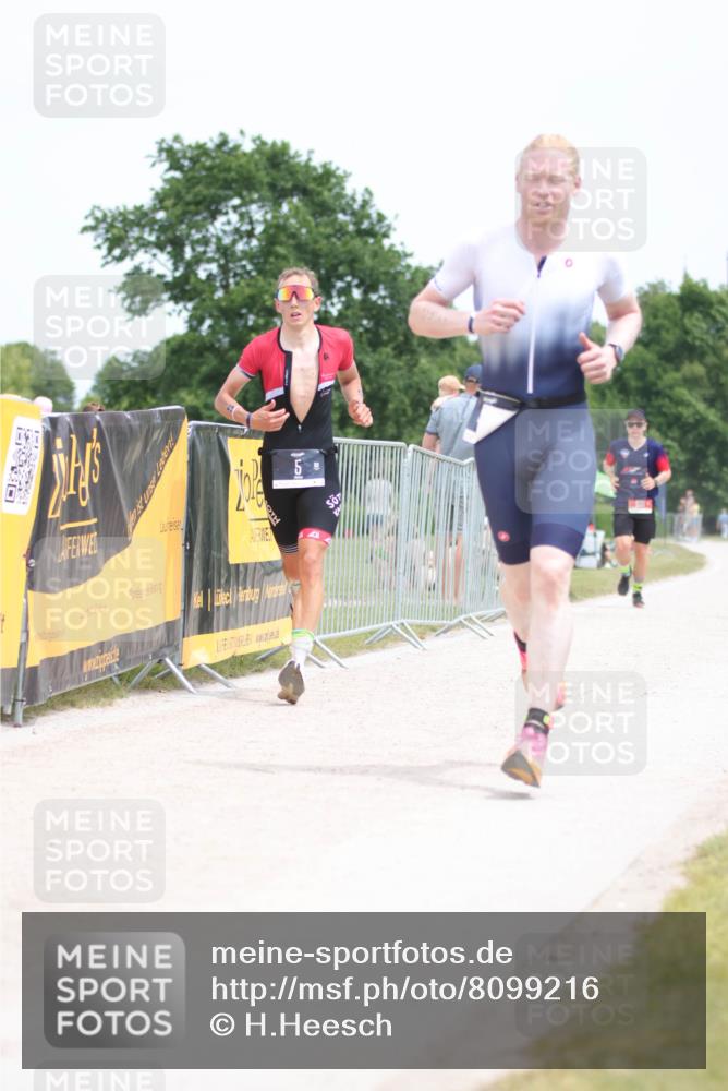 22.06.2025 - Viking Triathlon H.Heesch http://msf.ph/oto/8099216 22.06.2025 13:31:39 Laufen 5, 421, 620, 631 meine-sportfotos.de