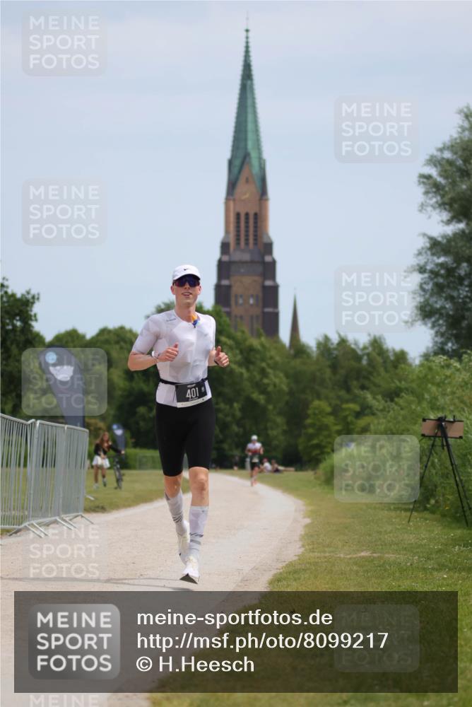 22.06.2025 - Viking Triathlon H.Heesch http://msf.ph/oto/8099217 22.06.2025 12:43:51 Laufen 401 meine-sportfotos.de