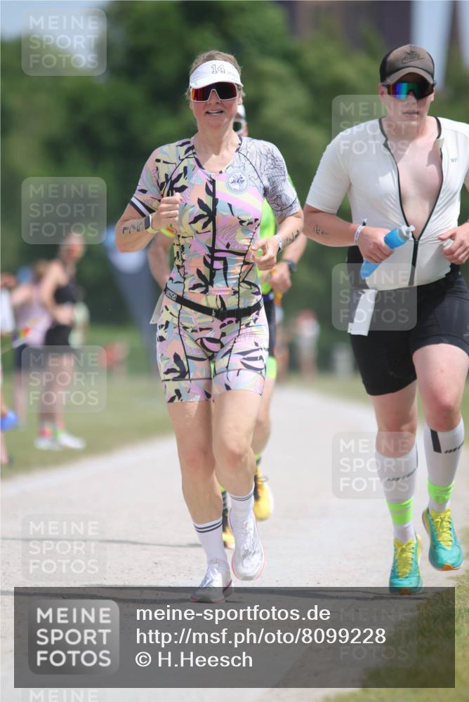 22.06.2025 - Viking Triathlon H.Heesch http://msf.ph/oto/8099228 22.06.2025 13:16:16 Laufen 21, 70, 175, 298, 399, 507 meine-sportfotos.de
