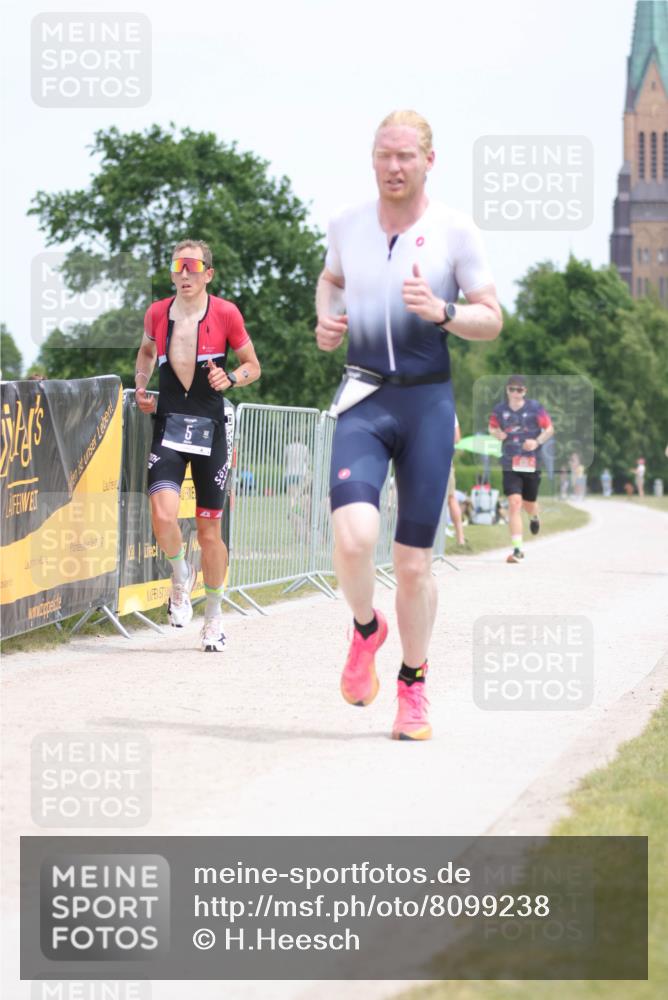 22.06.2025 - Viking Triathlon H.Heesch http://msf.ph/oto/8099238 22.06.2025 13:31:40 Laufen 5, 421, 620, 631 meine-sportfotos.de
