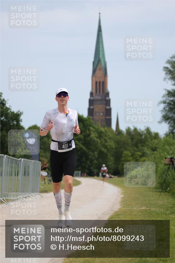 22.06.2025 - Viking Triathlon H.Heesch http://msf.ph/oto/8099243 22.06.2025 12:43:52 Laufen 401 meine-sportfotos.de
