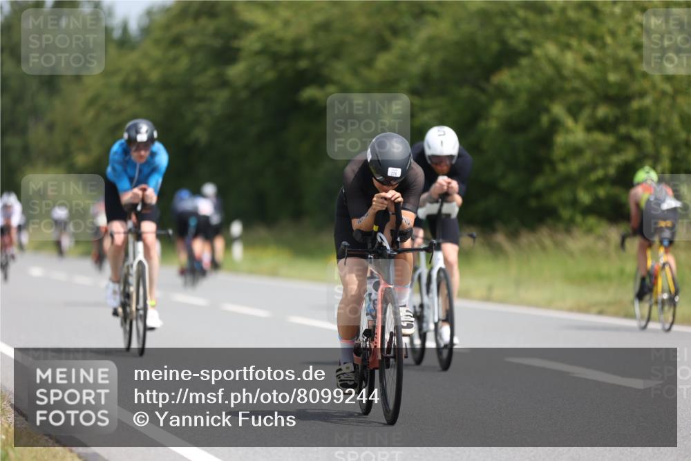 22.06.2025 - Viking Triathlon Yannick Fuchs http://msf.ph/oto/8099244 22.06.2025 12:02:36 Radfahren 18, 40, 187, 209, 278, 317, 350, 374, 395, 407, 428, 506, 522, 536, 546, 630 meine-sportfotos.de