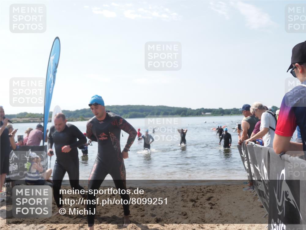 22.06.2025 - Viking Triathlon MichiJ http://msf.ph/oto/8099251 22.06.2025 10:43:41 Schwimmen 410, 480, 531, 620 meine-sportfotos.de