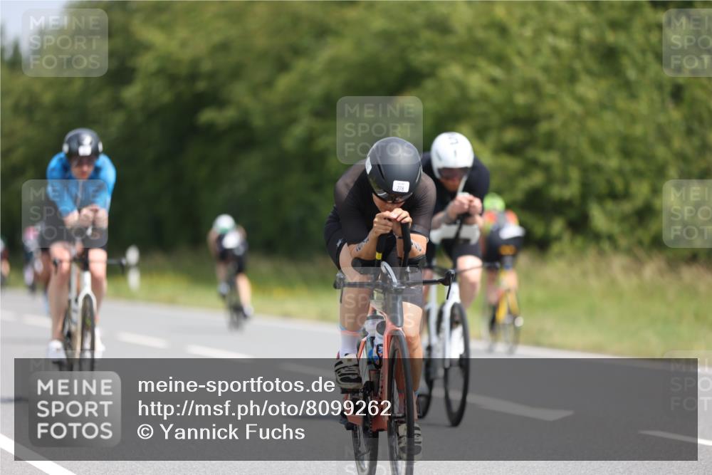 22.06.2025 - Viking Triathlon Yannick Fuchs http://msf.ph/oto/8099262 22.06.2025 12:02:36 Radfahren 18, 40, 187, 209, 278, 317, 350, 374, 395, 407, 428, 506, 522, 536, 546, 630 meine-sportfotos.de