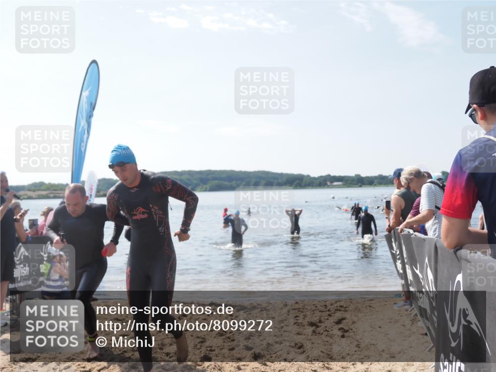 22.06.2025 - Viking Triathlon MichiJ http://msf.ph/oto/8099272 22.06.2025 10:43:41 Schwimmen 410, 480, 531, 620 meine-sportfotos.de