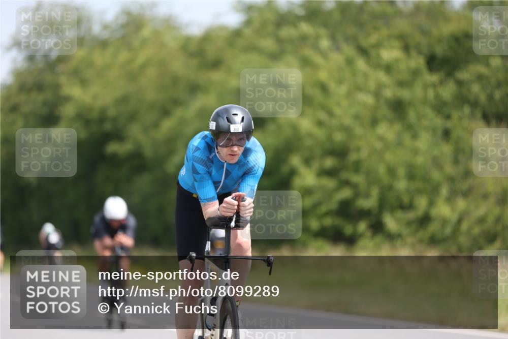 22.06.2025 - Viking Triathlon Yannick Fuchs http://msf.ph/oto/8099289 22.06.2025 12:02:37 Radfahren 18, 40, 122, 187, 209, 278, 316, 317, 350, 374, 395, 407, 428, 452, 506, 522, 536, 546, 630 meine-sportfotos.de