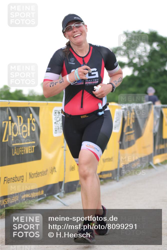 22.06.2025 - Viking Triathlon H.Heesch http://msf.ph/oto/8099291 22.06.2025 16:31:23 Laufen 315 meine-sportfotos.de
